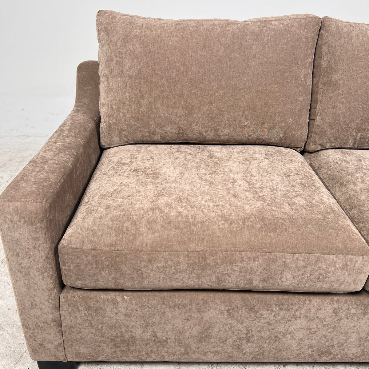 Stylus Pull Out Sofa Bed couch. Apartment size Pull out. Delivery available
