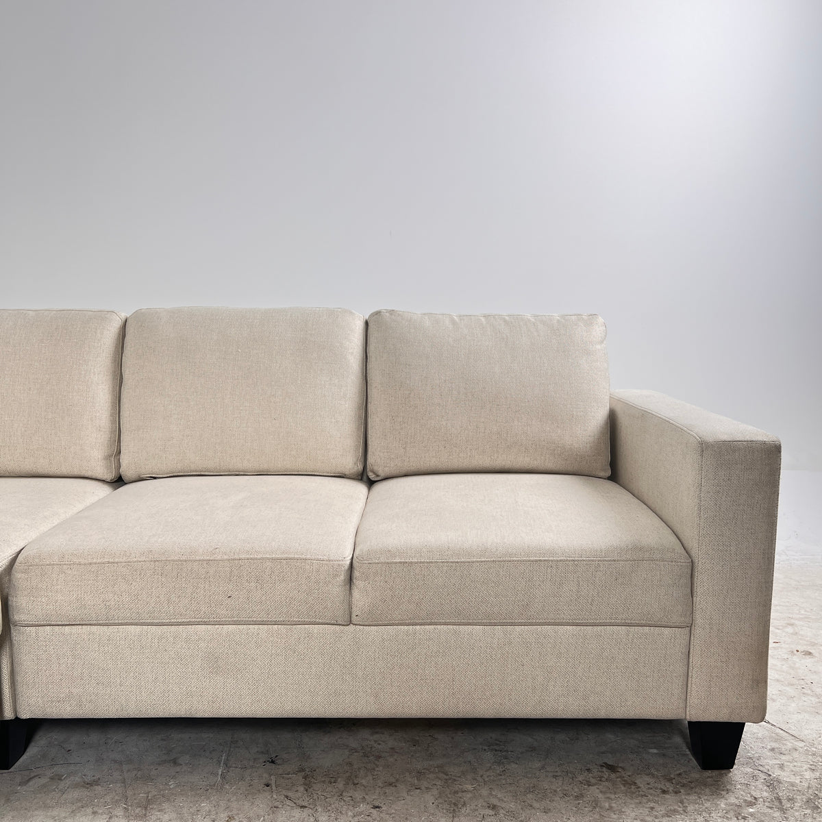 Thomasville Pull out Sectional. Large Sleeper L shaped sofa bed. Delivery available