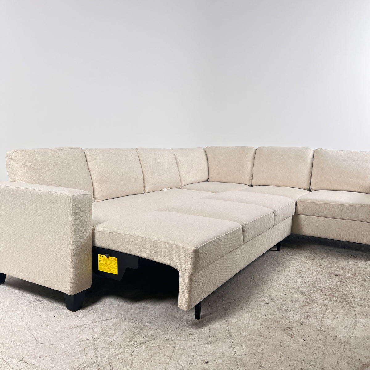 Thomasville Pull out Sectional. Large Sleeper L shaped sofa bed. Delivery available