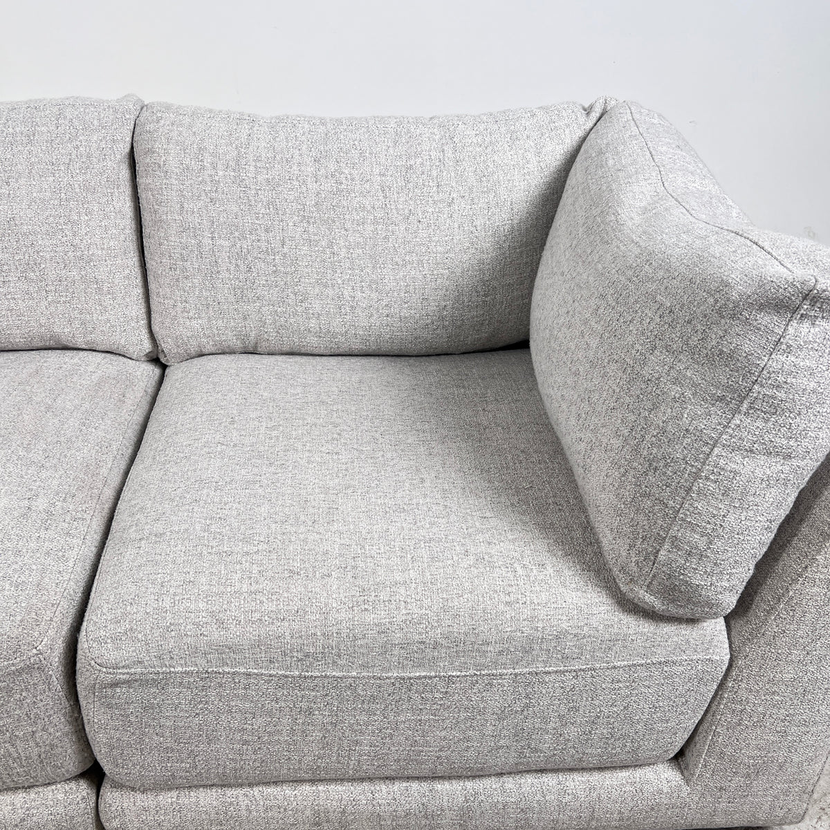 Thomasville Modular Sectional. 4 piece L shaped sofa couch. Delivery available