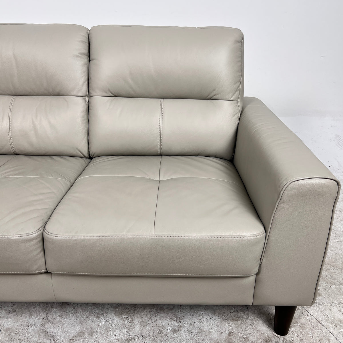 Leather Sofa set. 3+1 Couch + armchair set. Delivery available