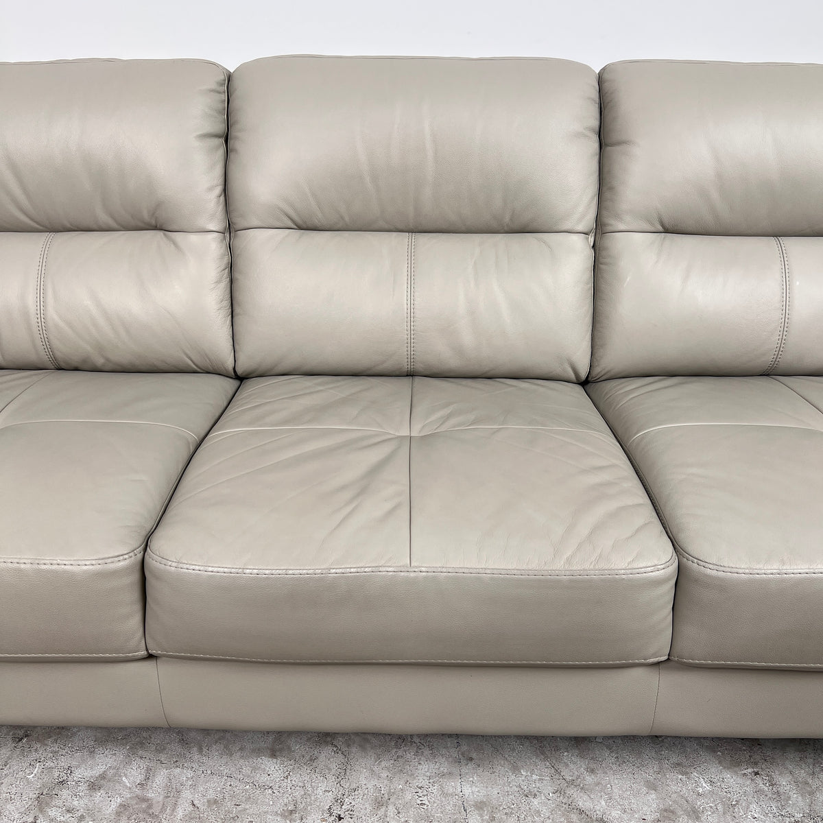 Leather Sofa set. 3+1 Couch + armchair set. Delivery available