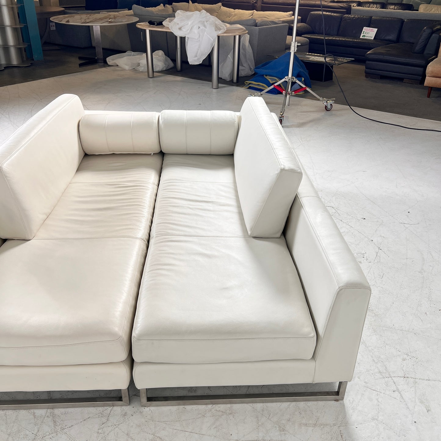 Genuine Leather Sofa set. 2 chaises. 3 seater sofa couch set