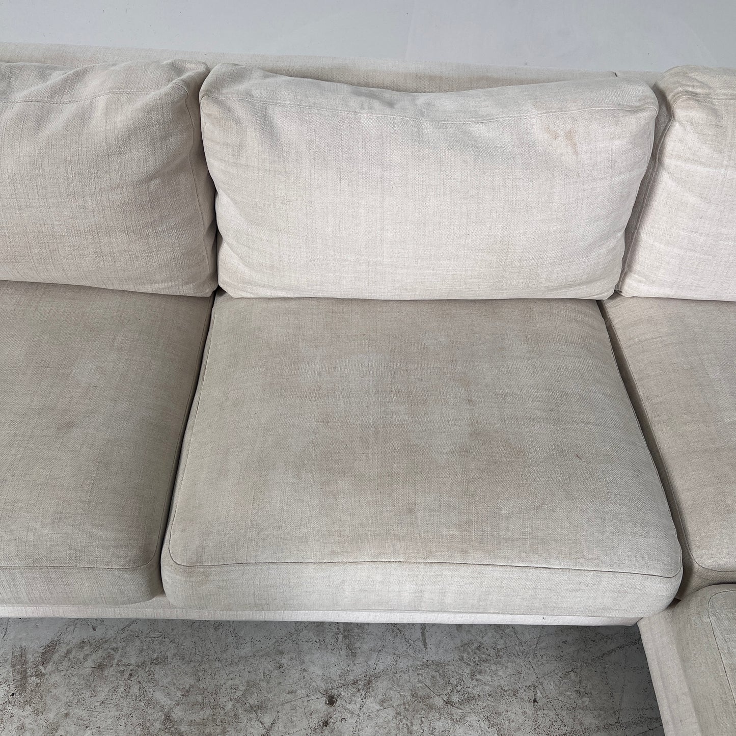 Furinova Avignon Modul Sectional. L shaped sofa couch.