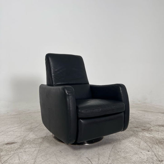 ItalSofa Natuzzi Full grain Recliner Swivel Chair. Armchair.