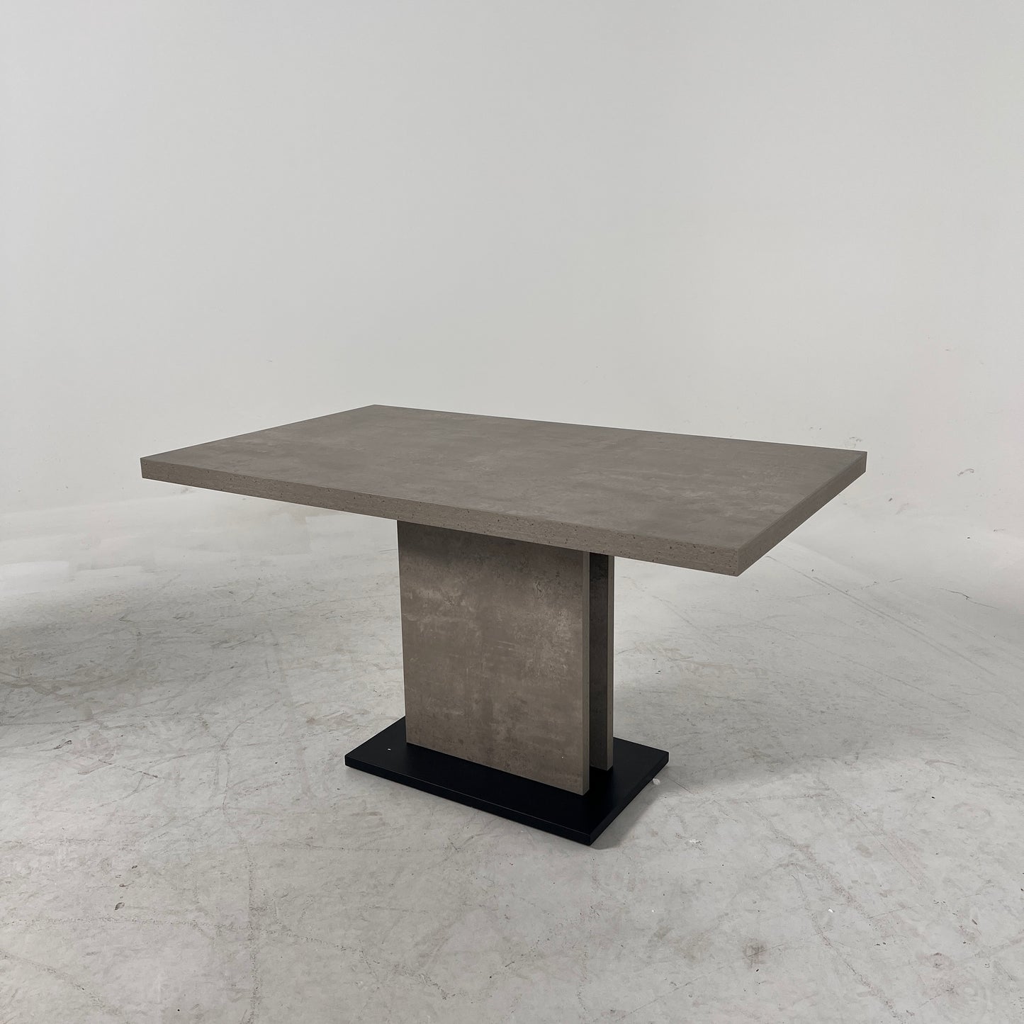 Moe's dinning table. New open Box Table. Delivery available