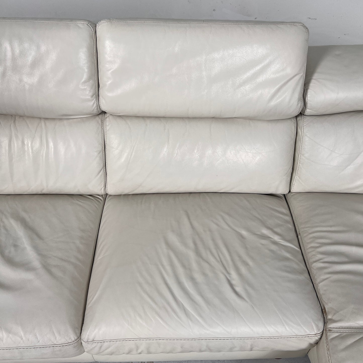 Natuzzi Editions Leather sectional. L sofa couch. Delivery available