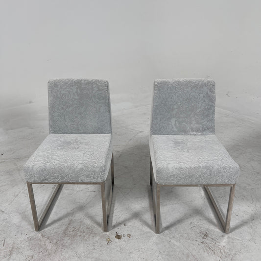 2 dinning Chairs. chairs. Delivery available