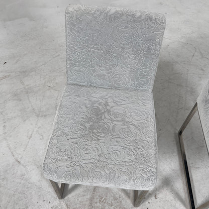 2 dinning Chairs. chairs. Delivery available