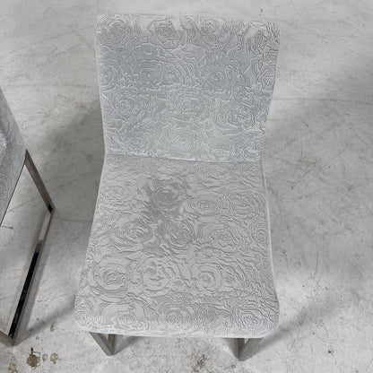2 dinning Chairs. chairs. Delivery available