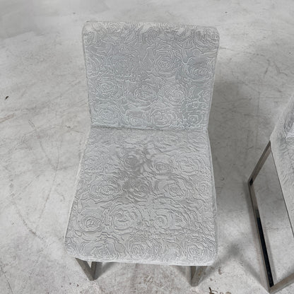 2 dinning Chairs. chairs. Delivery available