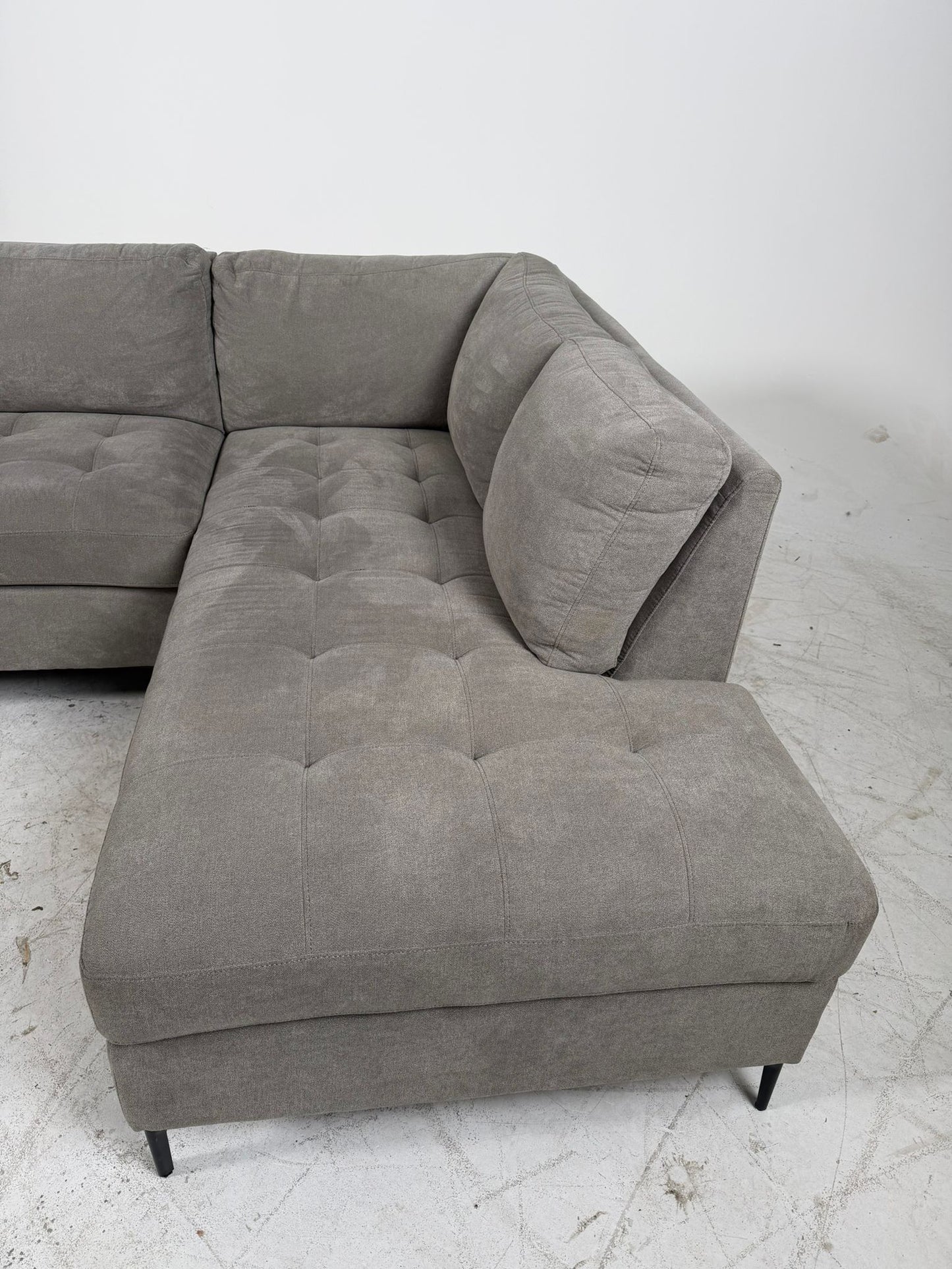 Thomasville Sectional. L shaped sofa couch. Delivery available