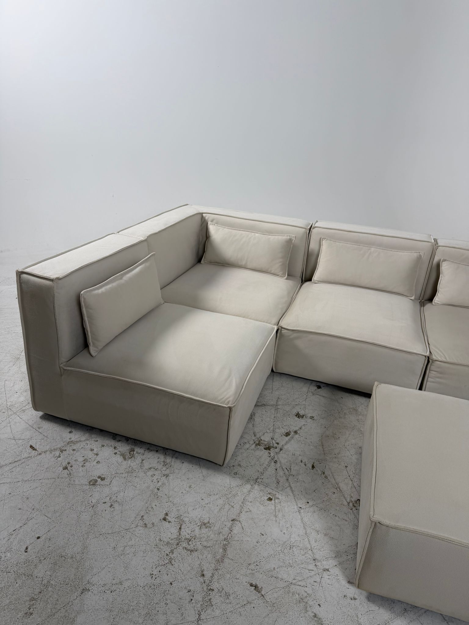 5 piece modular sectional. L shaped sofa couch. Delivery available