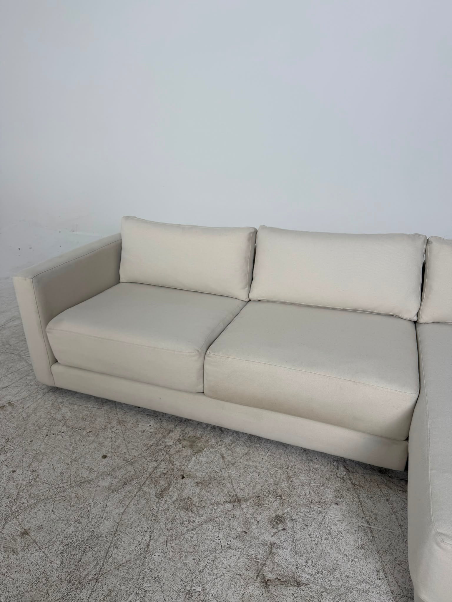 Cream L shaped sofa couch. L shaped sofa couch. Delivery available