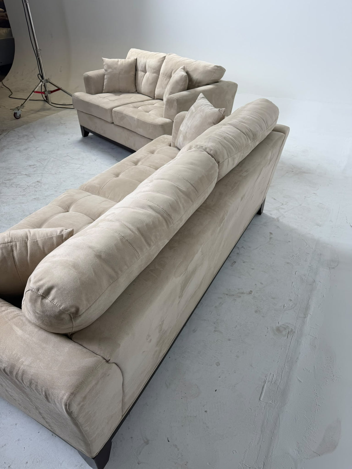 Microfiber Sofa set. 3+2 Couch + loveseat set. Delivery avaialble