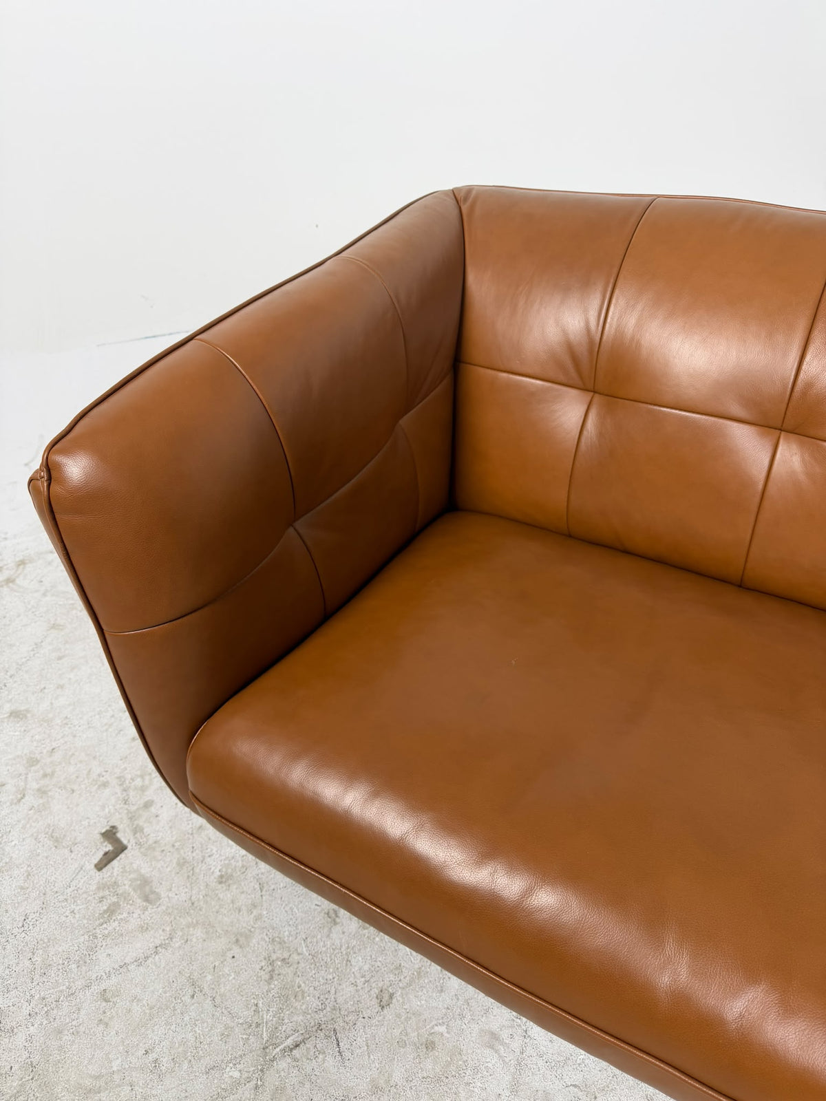 Jag's furniture 3 seater sofa couch. Real leather sofa. Delivery available