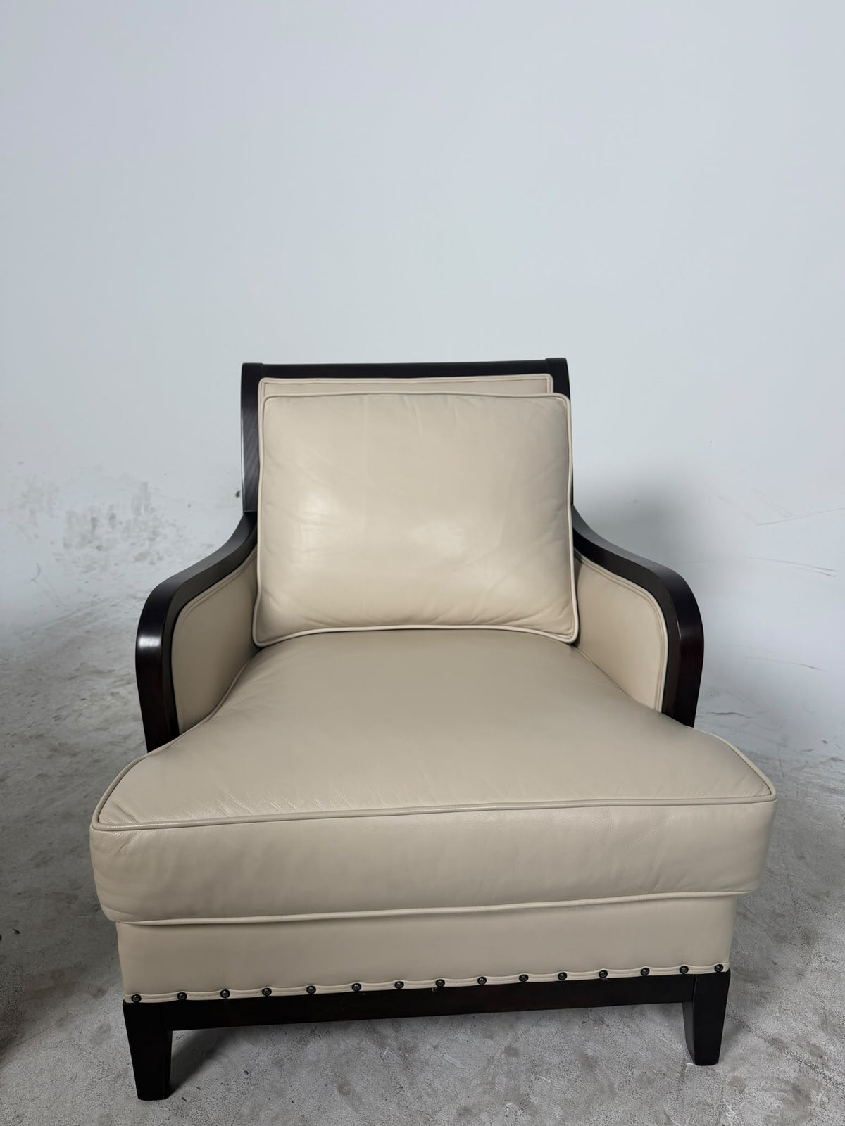 Upcycled Furniture 📍7977 Enterprise St. (follow signs) Behind Habitat for humanity 📅 9am to 5pm daily Delivery available  Call or Text Kevin for any information Emails will not be answered 7789889522 UpcycledFurniture.ca