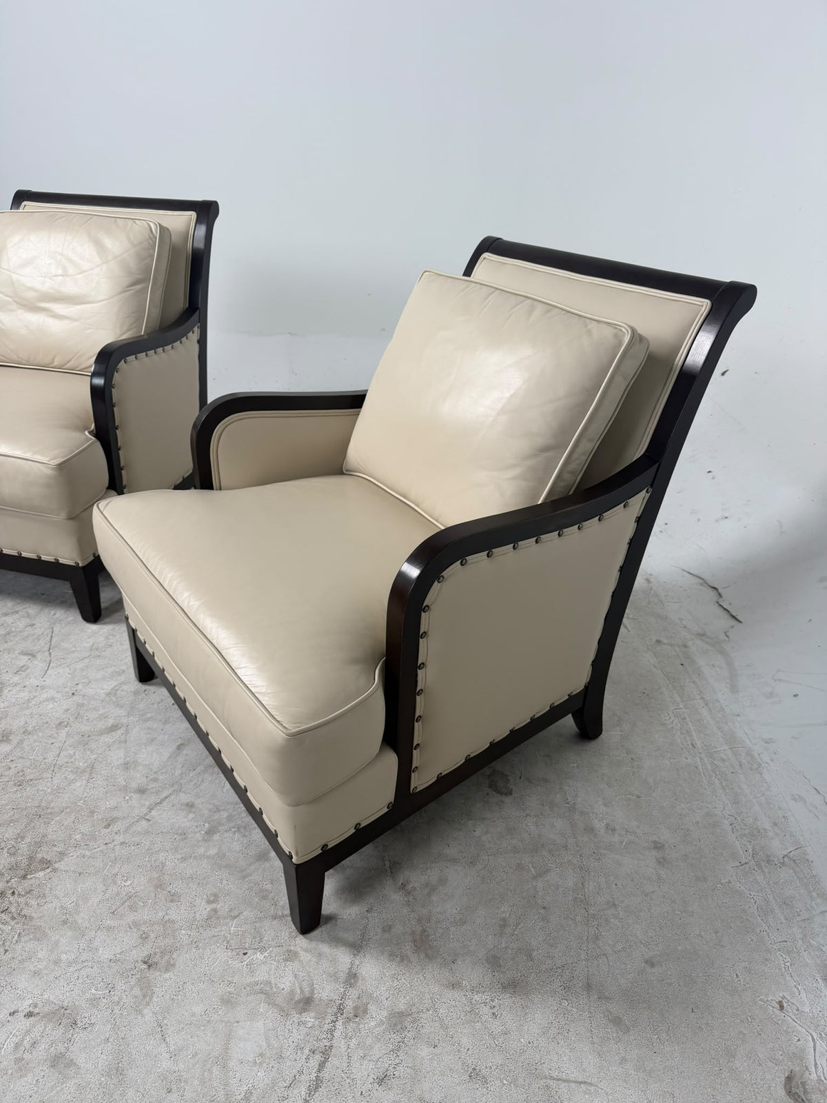 Upcycled Furniture 📍7977 Enterprise St. (follow signs) Behind Habitat for humanity 📅 9am to 5pm daily Delivery available  Call or Text Kevin for any information Emails will not be answered 7789889522 UpcycledFurniture.ca