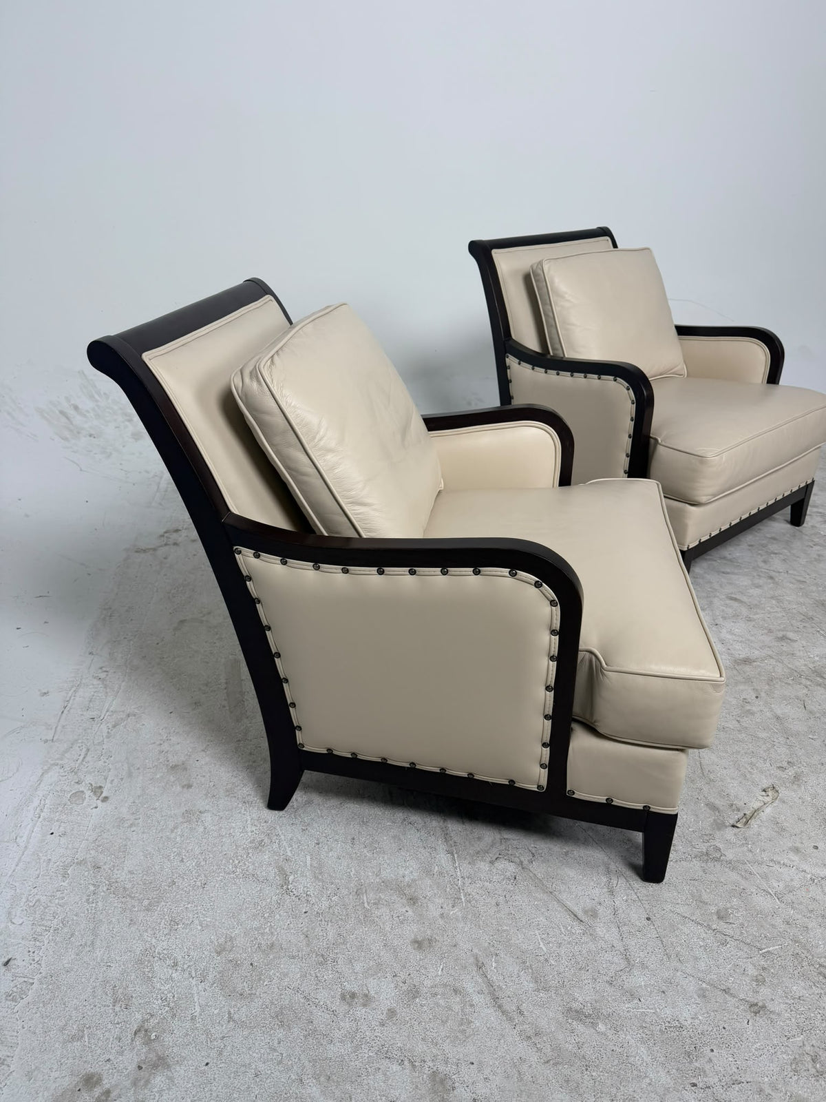 Upcycled Furniture 📍7977 Enterprise St. (follow signs) Behind Habitat for humanity 📅 9am to 5pm daily Delivery available  Call or Text Kevin for any information Emails will not be answered 7789889522 UpcycledFurniture.ca