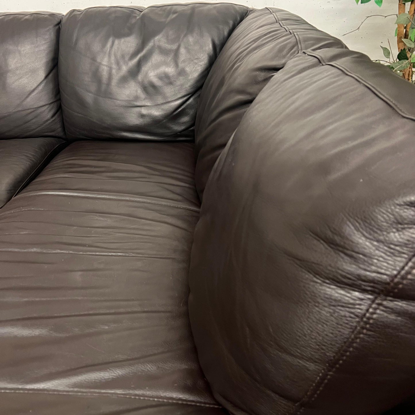 Jag's Furniture genuine leather sectional