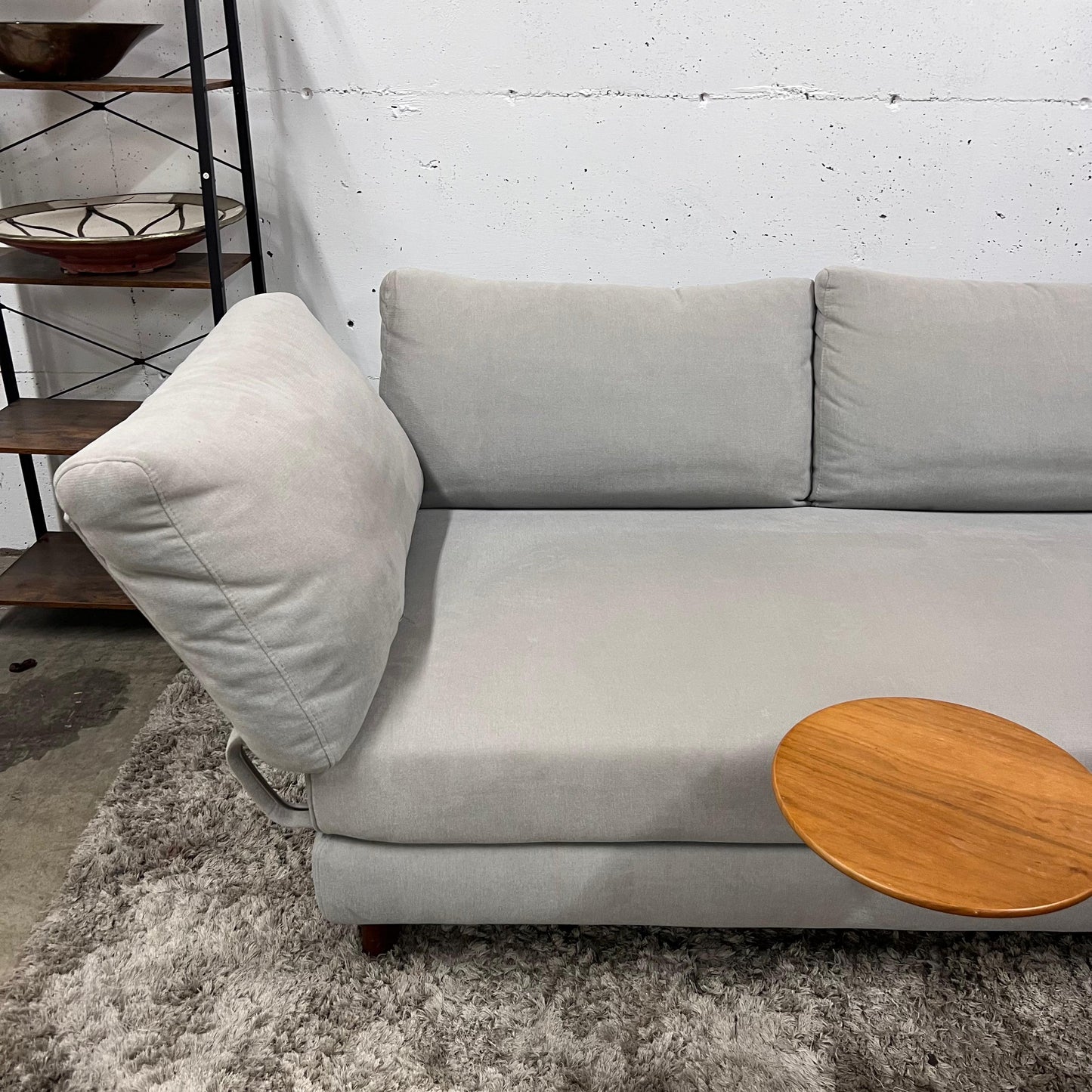 King living delta sectional with accessories