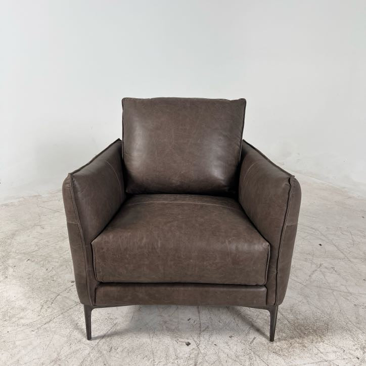 Stylus Aldo aniline leather chair. Genuine leather armchair