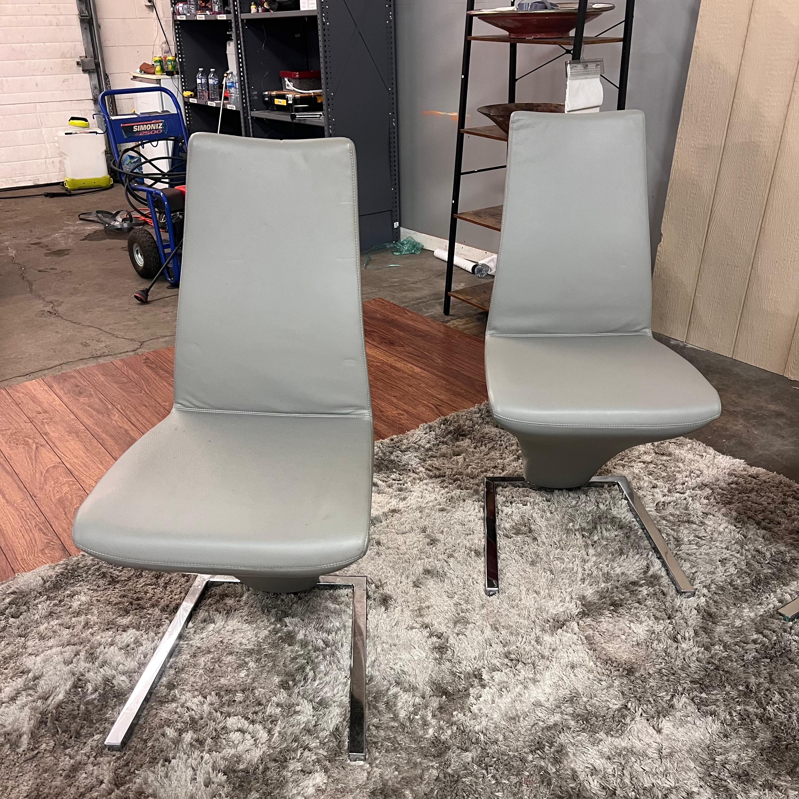 Rolf Benz 7800 chair. Genuine leather.