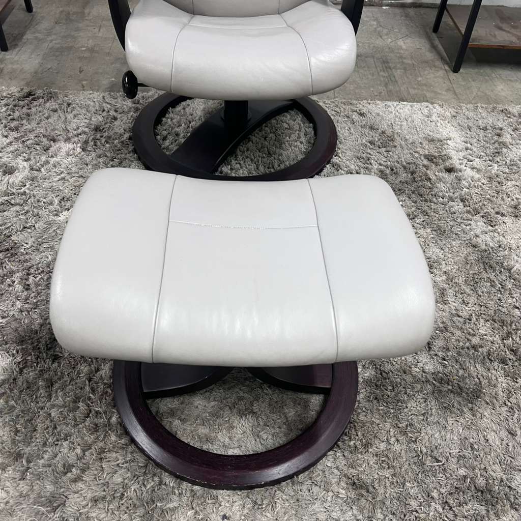 Img image leather recliner. Real leather