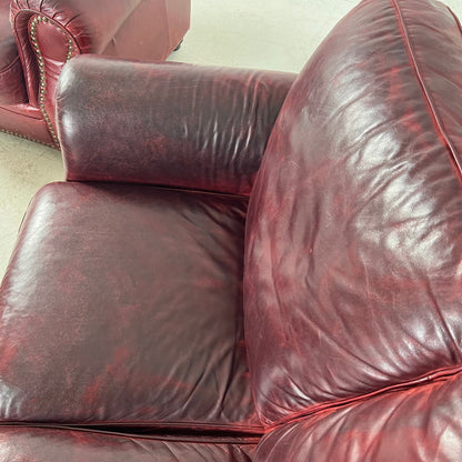 Natuzzi distressed sofa set. Loveseat + single seater