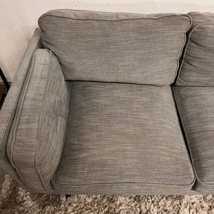 Q living 2 piece Sectional.