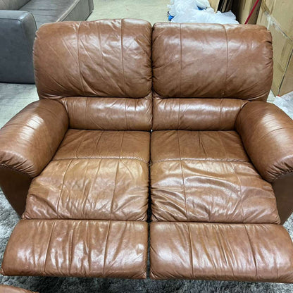 Cognac leather recliner sofa set. Manual reclining couches.