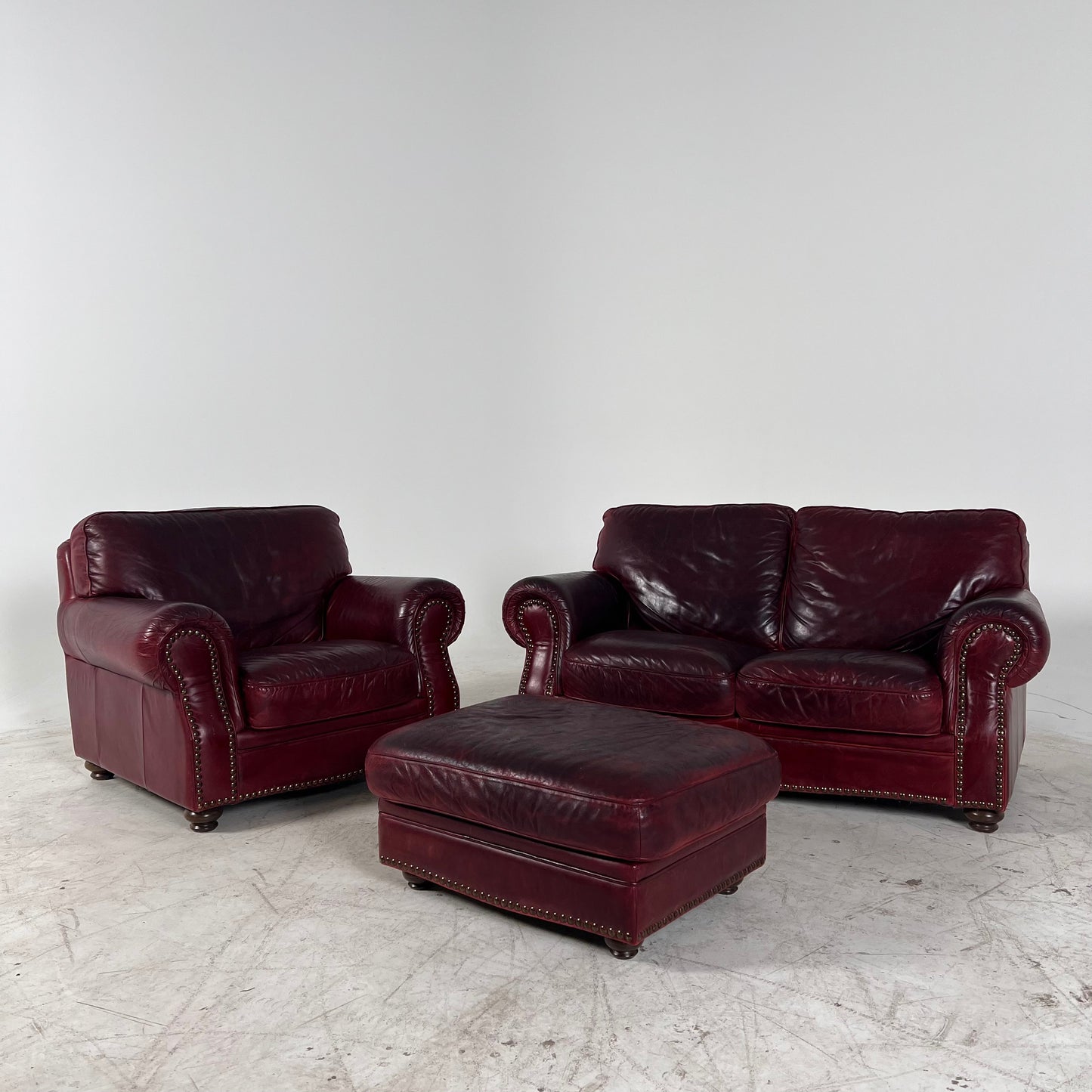 Natuzzi distressed sofa set. Loveseat + single seater