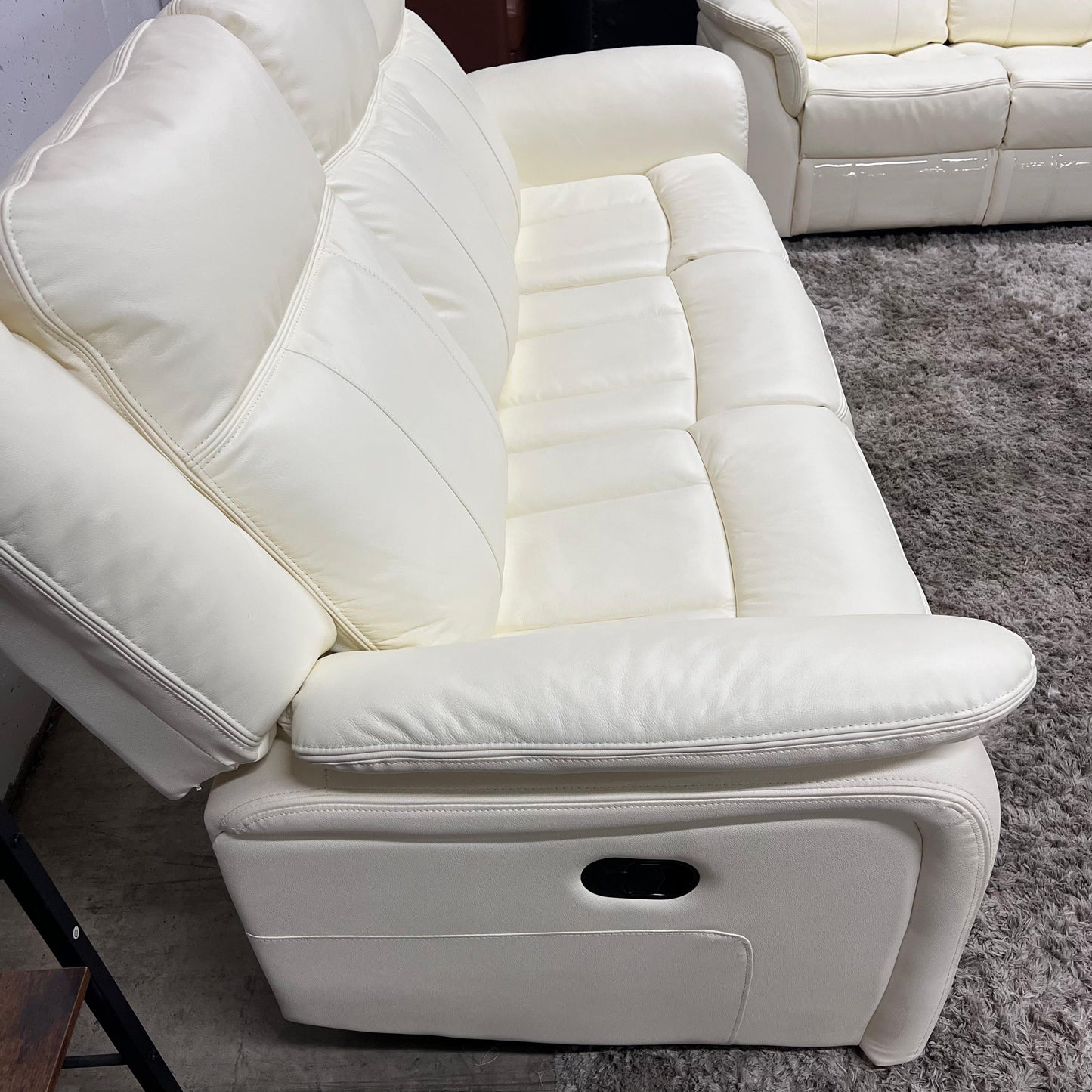 3 piece reclining sofa set. Couch loveseat and chair recliners.