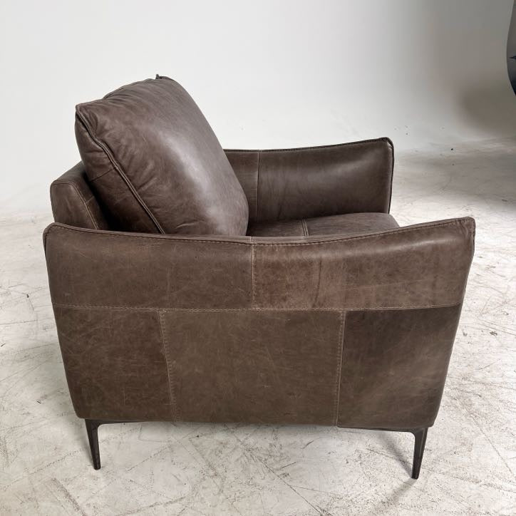 Stylus Aldo aniline leather chair. Genuine leather armchair