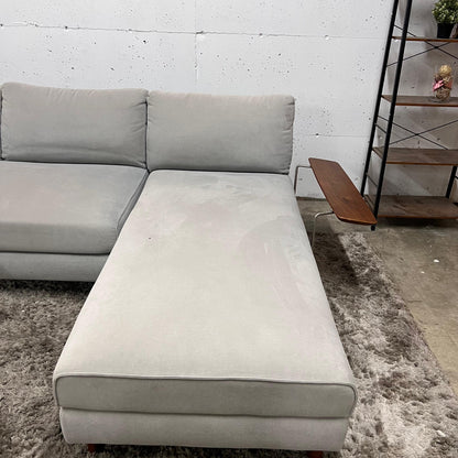 King living delta sectional with accessories
