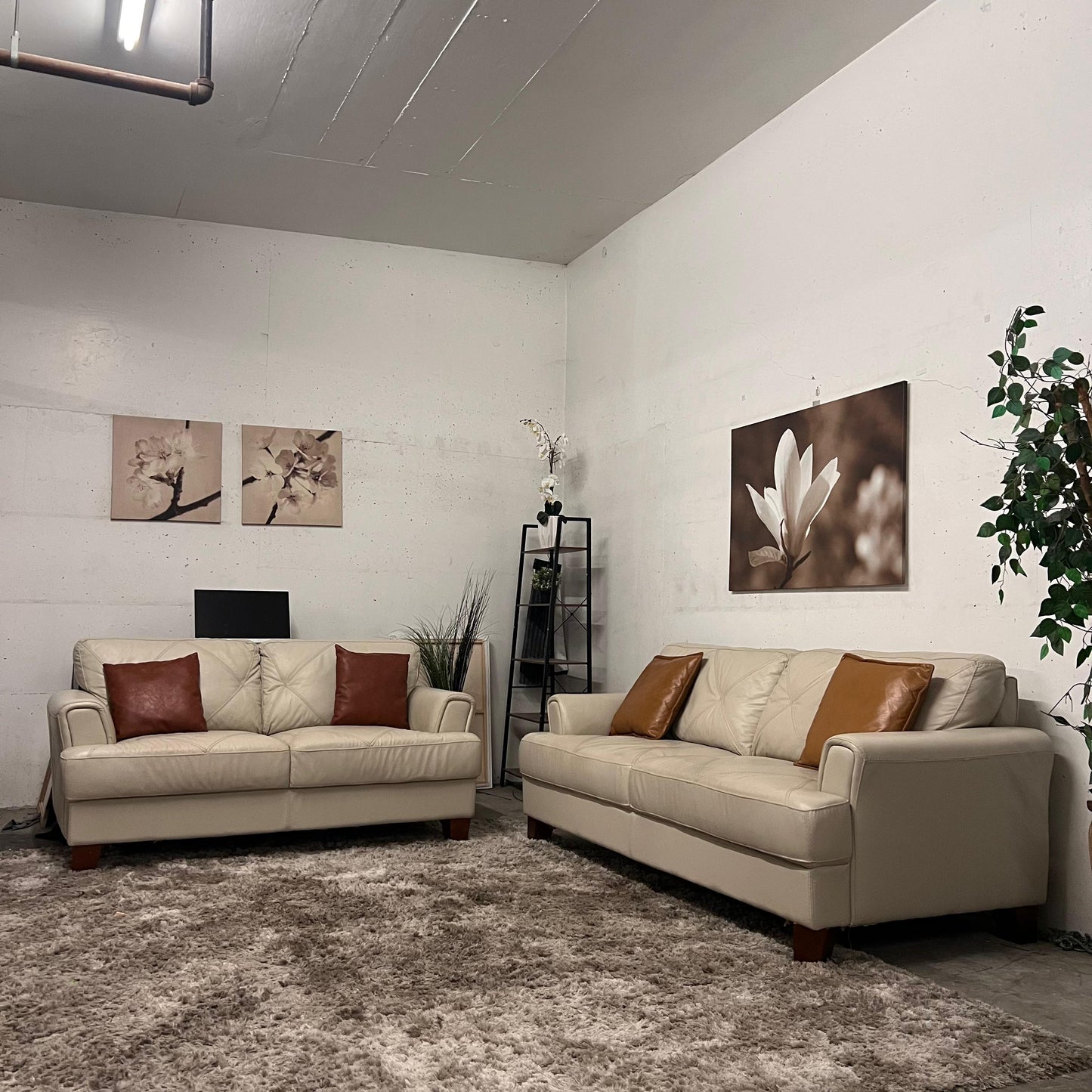 Chateau D'ax leather sofa set