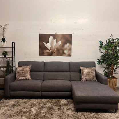 Kendra power motion sectional