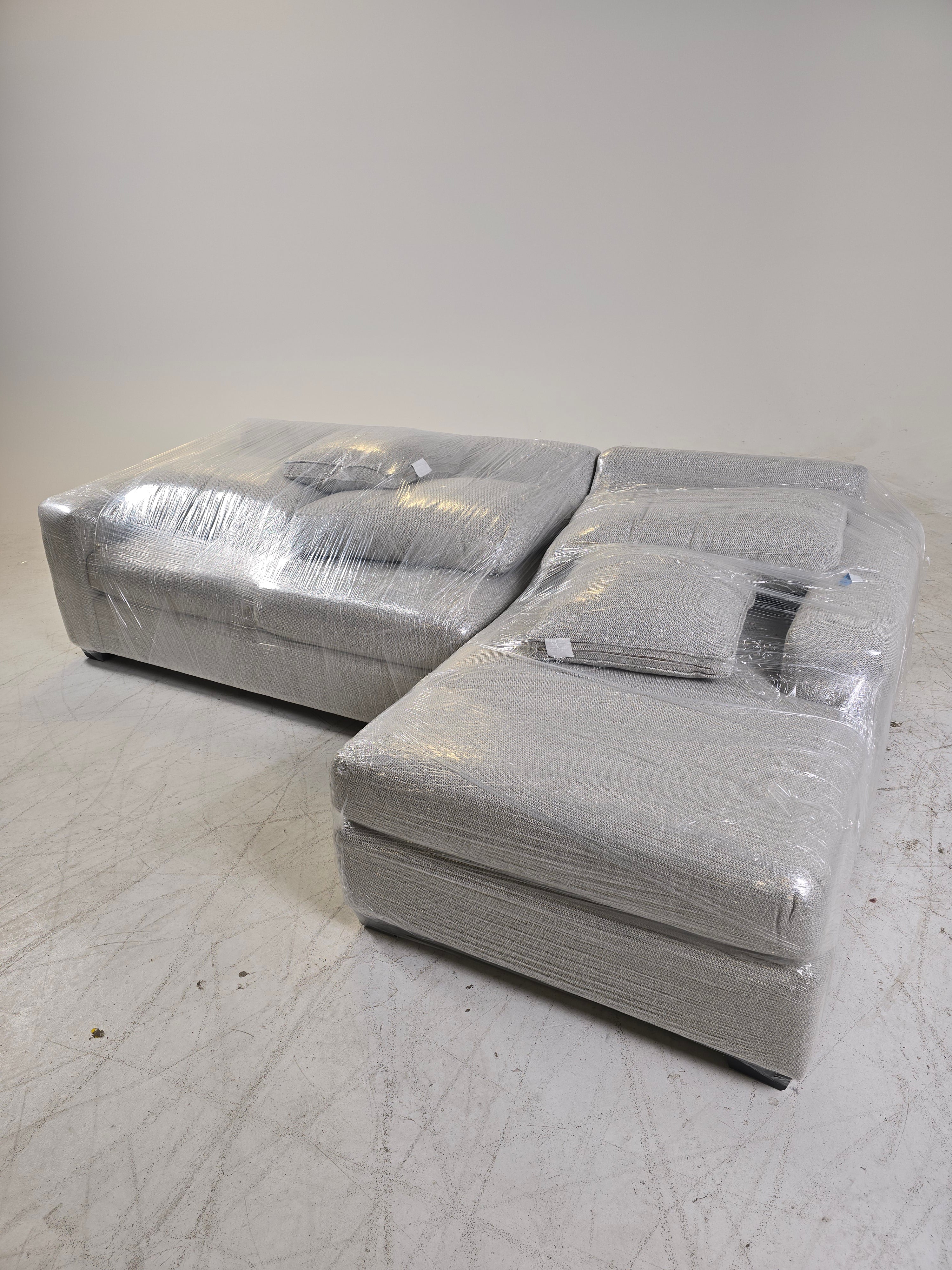 Brand new stylus Cannon sectional. L shaped sofa couch