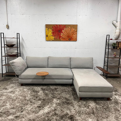 King living delta sectional with accessories