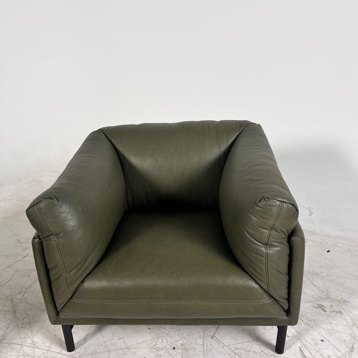 Stylus avery single chair. Genuine leather armchair