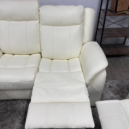 3 piece reclining sofa set. Couch loveseat and chair recliners.
