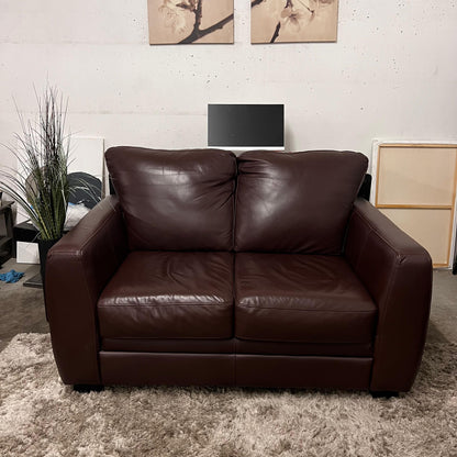 Campio furniture 3+2 Sofa and loveseat set.