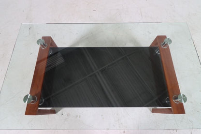 Tempered glass coffee table. Rectangular table.