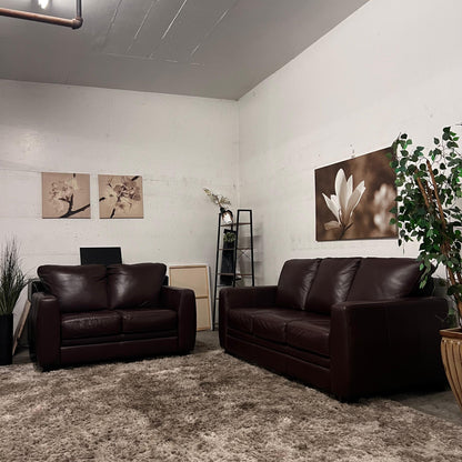Campio furniture 3+2 Sofa and loveseat set.