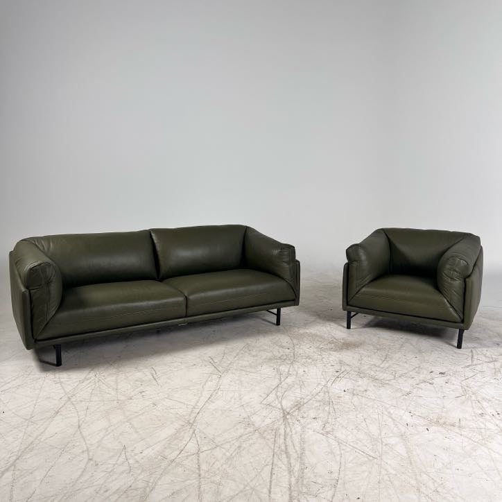 Stylus avery single chair. Genuine leather armchair