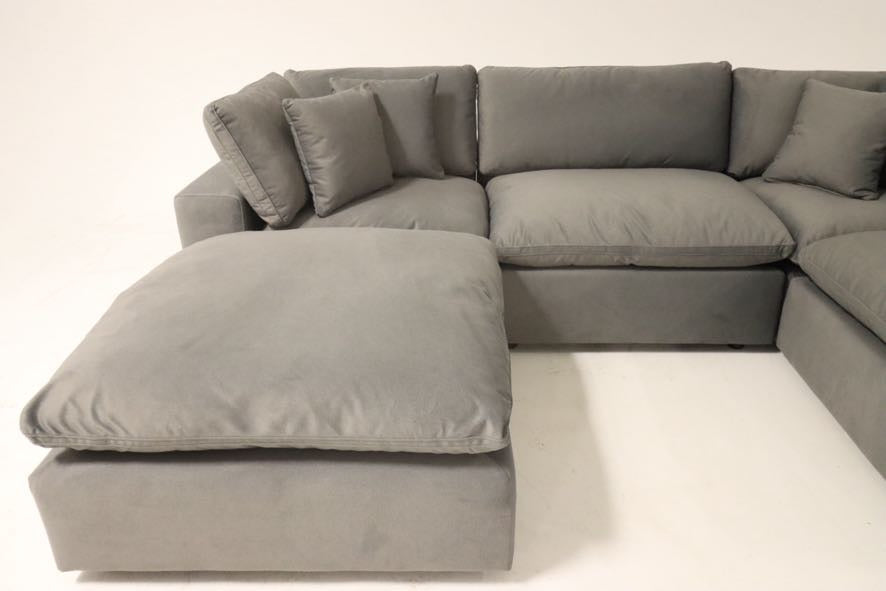 Bnib 5 piece Cloud sectional. Modular down filled sofa couch