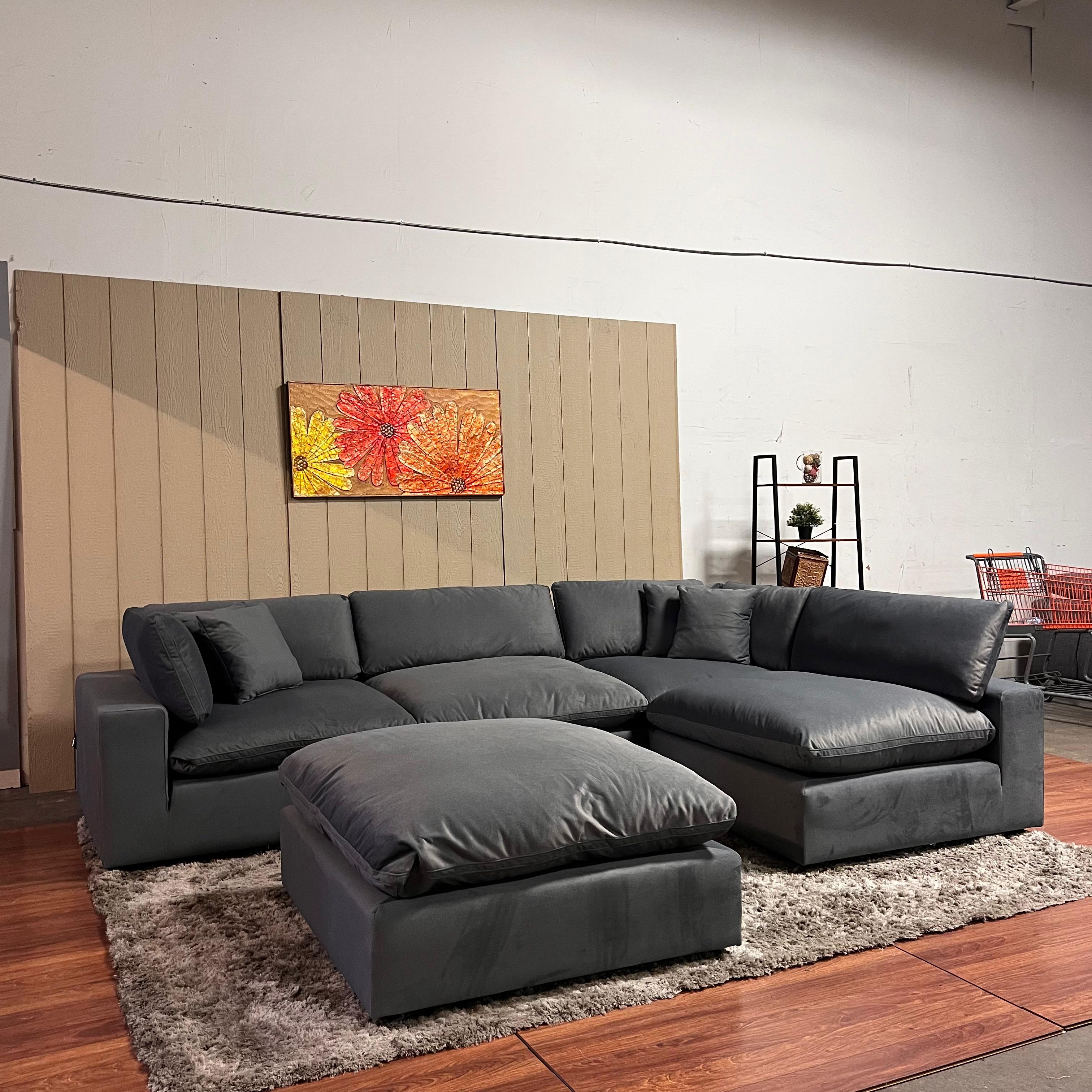 Bnib CasaBella Haylee cloud sectional. Modular L shaped sofa couch