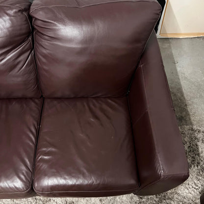 Campio furniture 3+2 Sofa and loveseat set.