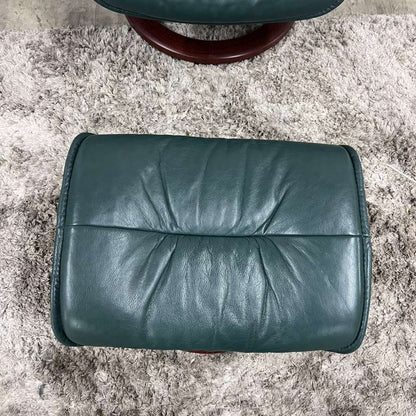 Ekornes stressless leather recliner. Mint conditon Norwegian chair.