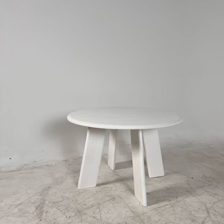 New LH round dinning table